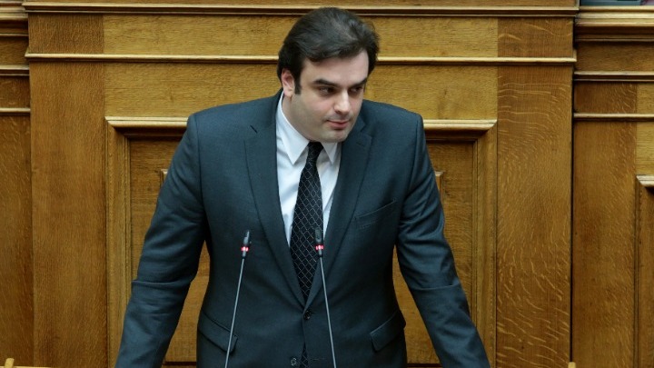 Πιερρακάκης: Αστείο να λέγεται ότι το κράτος στέλνει μολυσμένα μηνύματα με Predator σε πολίτες