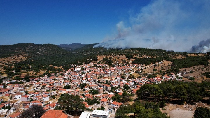 Μυτιλήνη: Εκκενώνονται προληπτικά οι οικισμοί της Βρίσας και Σταυρού