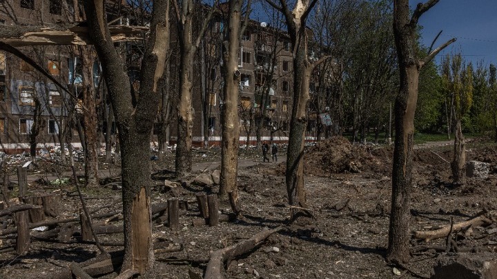 Χάρκοβο: Τρεις νεκροί και πέντε τραυματίες από ρωσικό βομβαρδισμό