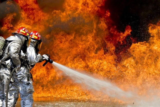 Στις 18:00 έκτακτη ενημέρωση λόγω πυρκαγιών