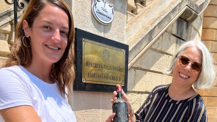 Τρυπητή: H υποβρύχια κάβα κρασιών «κερδίζει» δύτες από τη Μάλτα