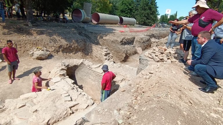 Βουλγαρία – ΒΤΑ: Ανακαλύφθηκε αρχαίος τάφος στη Στάρα Ζαγόρα – Συνεχίζονται οι ανασκαφές στον τόπο του Παλαιοχριστιανικού Μαρτυρίου