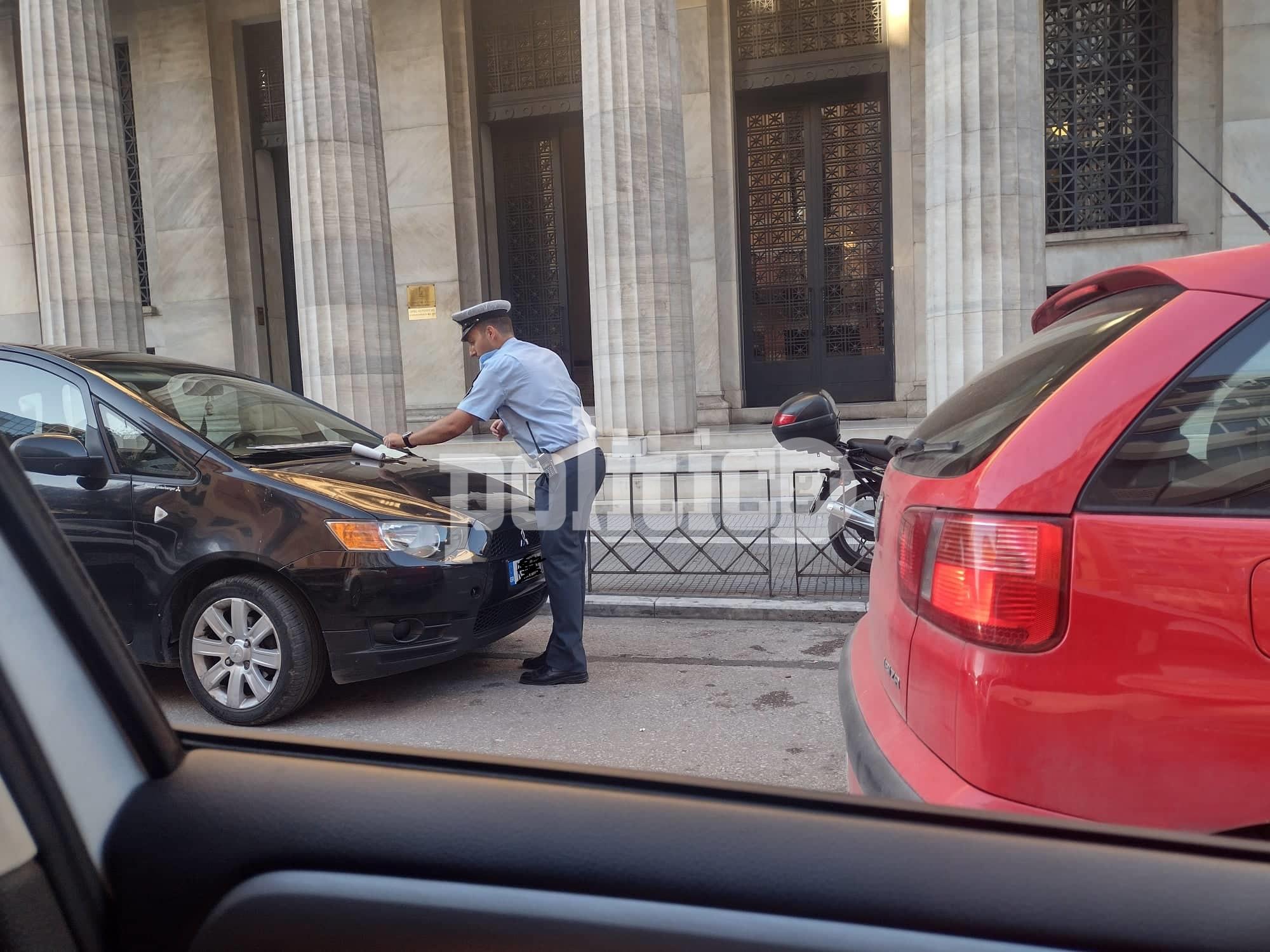 Θεσσαλονίκη: Βγήκε…παγανιά η τροχαία και αφαιρεί πινακίδες (pics)