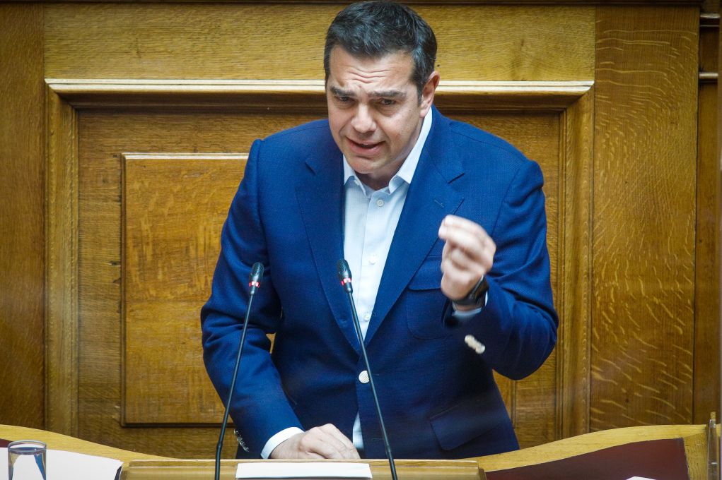 Τσίπρας: «Σε ελεύθερη πτώση ο πρωθυπουργός»
