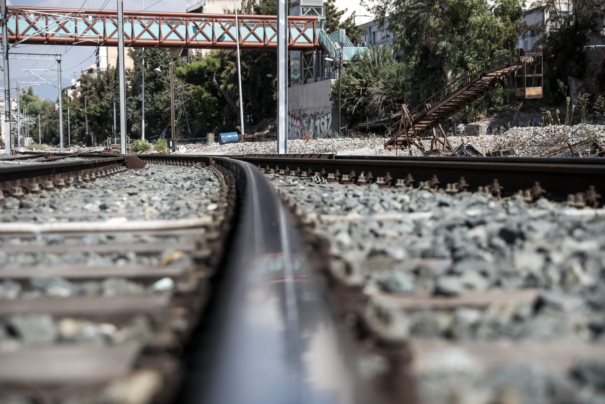 Δράμα: Τρία άτομα παρασύρθηκαν από αμαξοστοιχία και βρήκαν τραγικό θάνατο