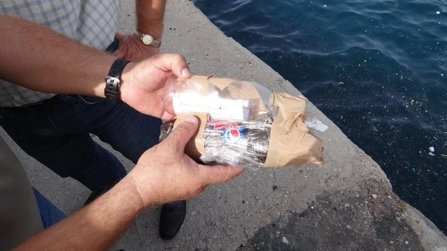 Εύβοια: Μπουκάλι με τάμα για τον Πανορμίτη ταξίδεψε μέχρι την Τήλο