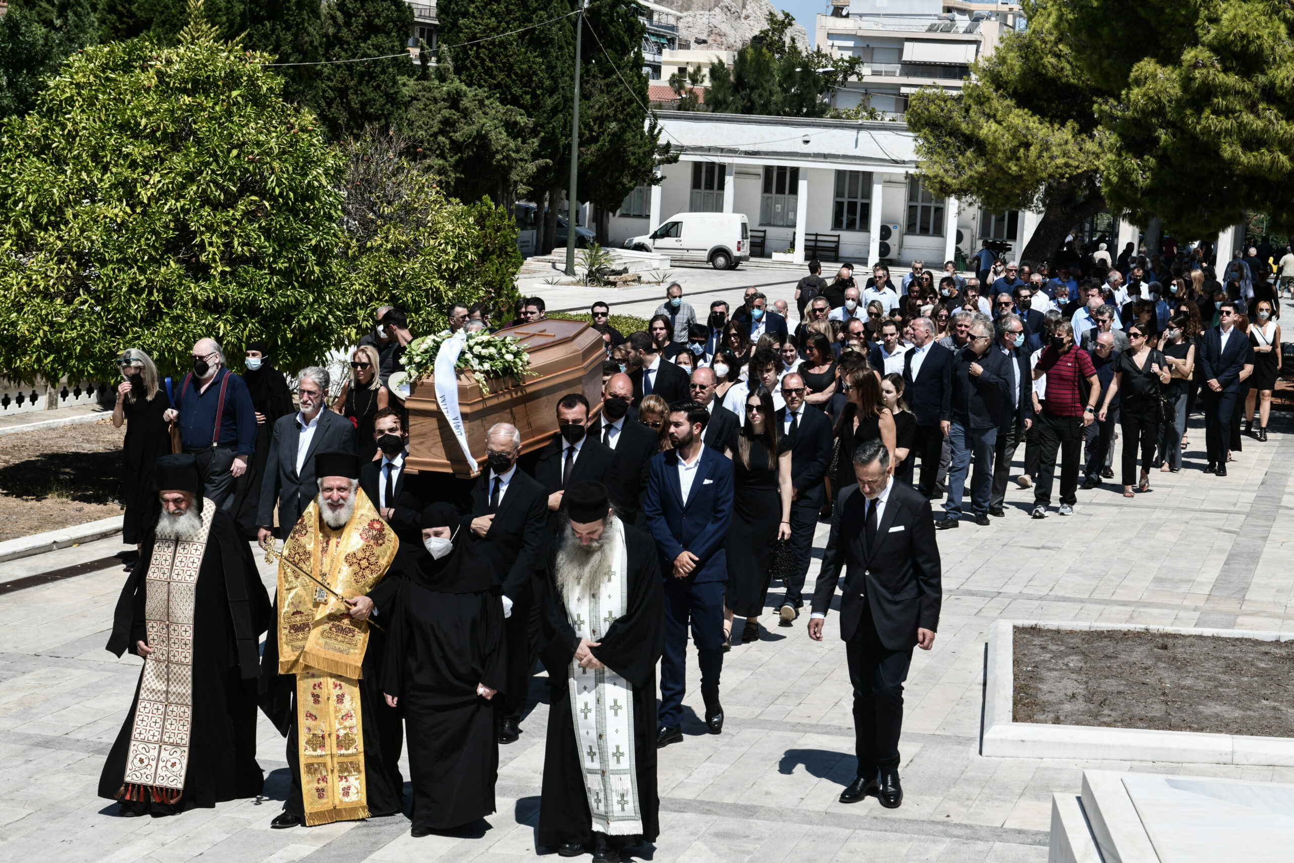 Σε κλίμα βαθιάς συγκίνησης το τελευταίο αντίο στον Σταύρο Ψυχάρη