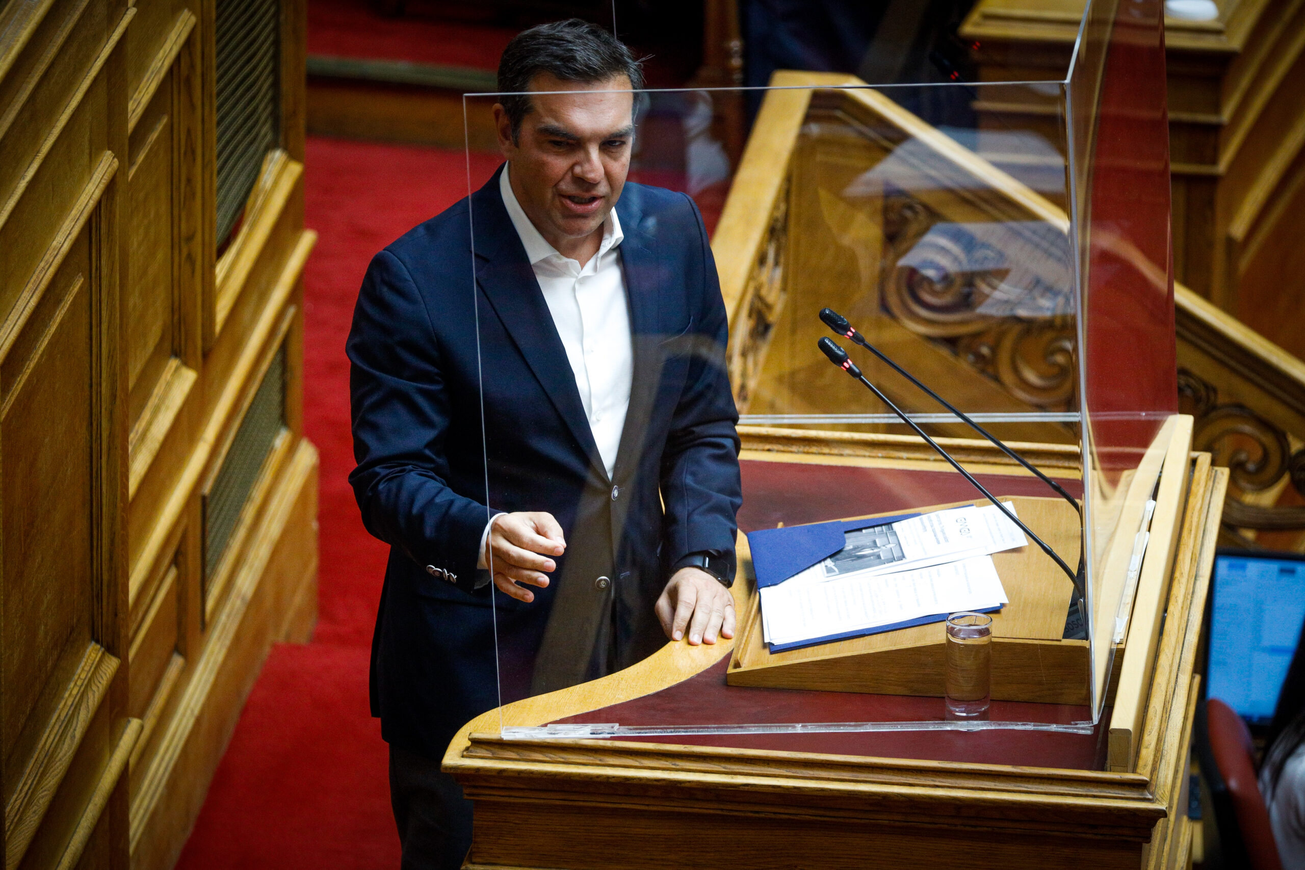 Α. Τσίπρας: Κ. Μητσοτάκη πιαστήκατε με τον κοριό στο αυτί – Δεν πείθετε κανέναν