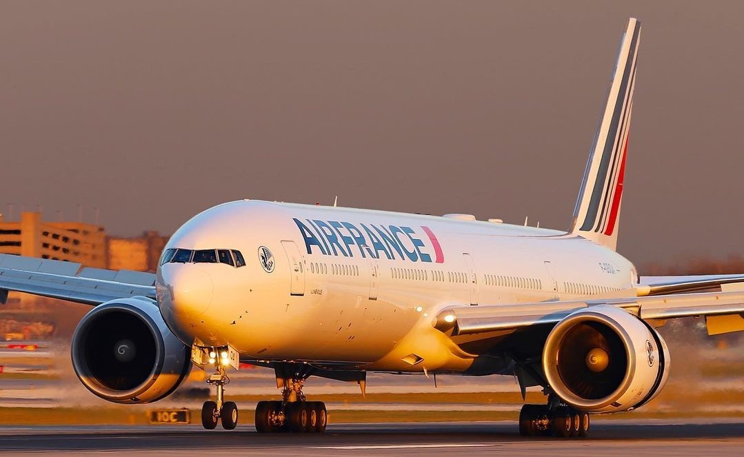 Έκτακτη προσγείωση αεροσκάφους της Air France στο Ελευθέριος Βενιζέλος – Αναφορές για καπνό στο πιλοτήριο