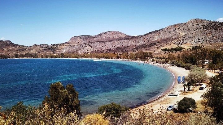Ηλιοφάνεια την Τετάρτη με λίγες νεφώσεις και μικρή πιθανότητα βροχών