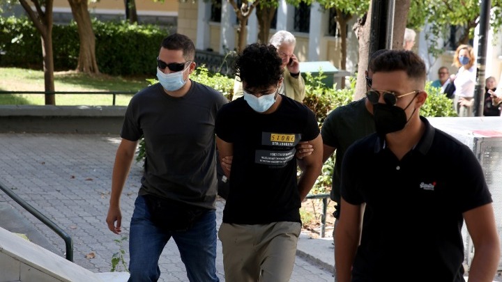 Περιστέρι – Δολοφονία Νικολέτας:  Καθυστέρηση στην απολογία του 21χρονου κατηγορούμενου