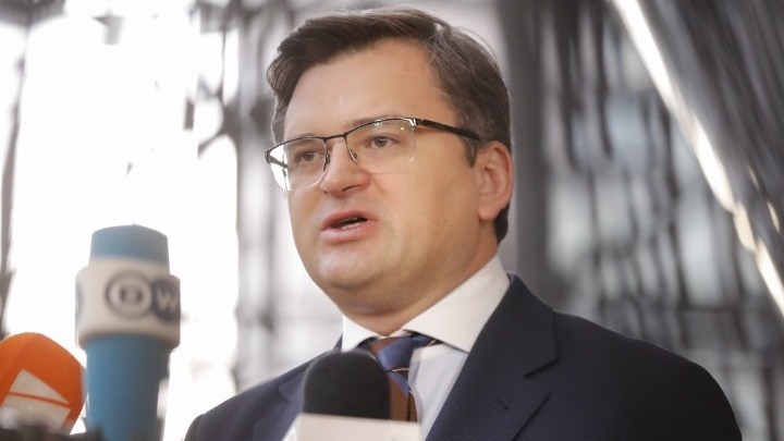 Ουκρανία: Ο ΥΠΕΞ της ζητεί από την ΕΕ να απαγορεύσει την είσοδο Ρώσων τουριστών στο έδαφός της