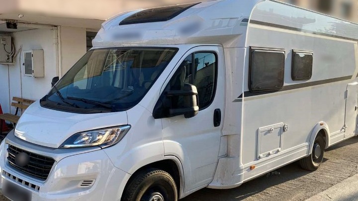 Συλλήψεις 6 διακινητών για παράνομη μεταφορά 28 μεταναστών