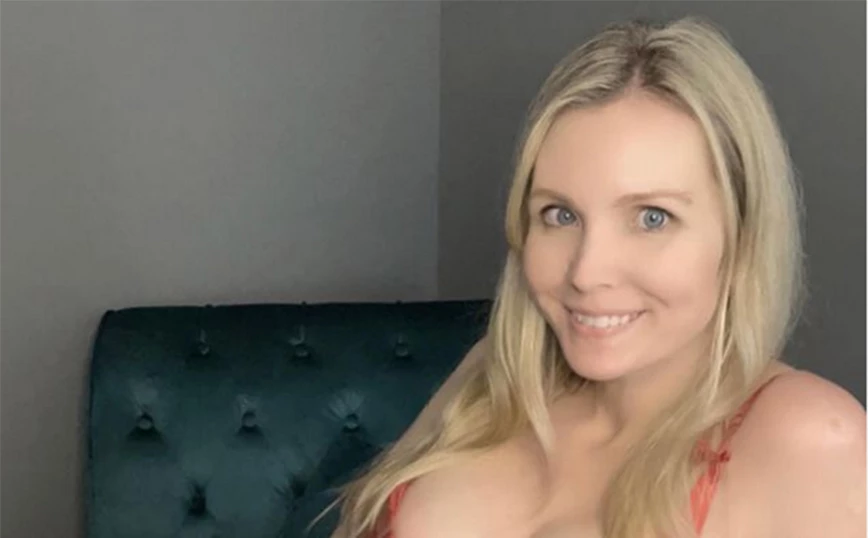 Μαμά με κρυφό λογαριασμό στο OnlyFans: Βγάζει σχεδόν μισό εκατομμύριο τον χρόνο (vids)