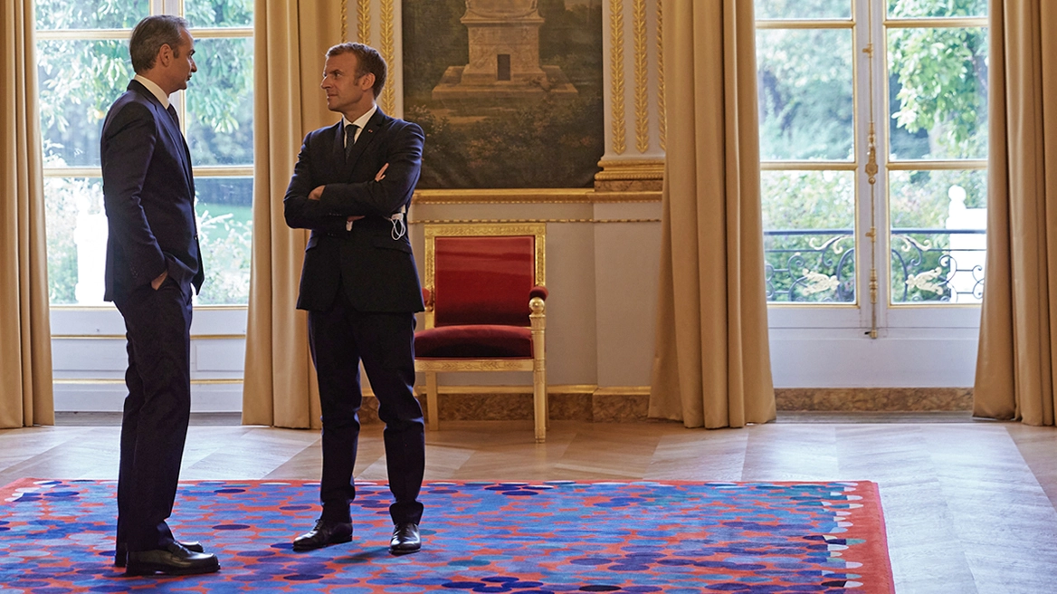 Live: Οι δηλώσεις Μακρόν και Μητσοτάκη στα Ηλύσια Πεδία