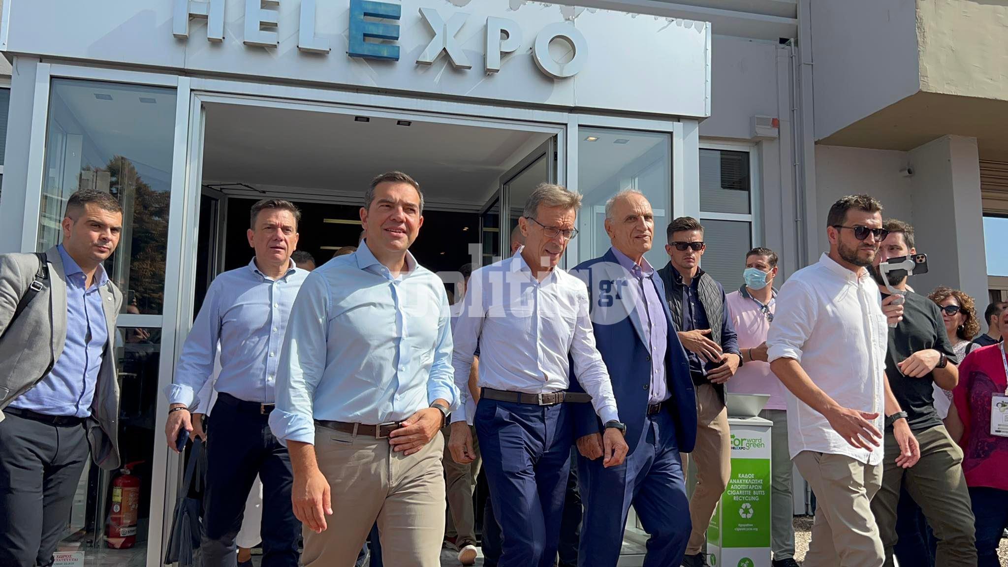 Η βόλτα του Τσίπρα στη ΔΕΘ – Το μετρό, οι selfie και η Νέα Τούμπα (pics & vids)