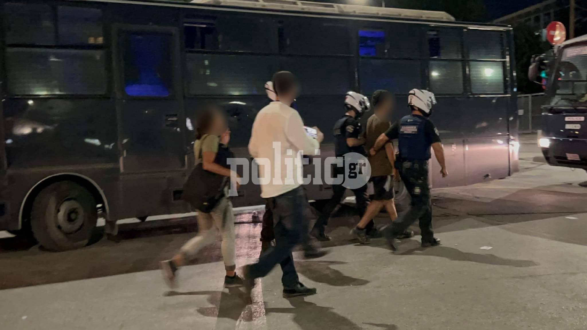 Θεσσαλονίκη: Μία προσαγωγή ατόμου στο κέντρο (pics & vid)