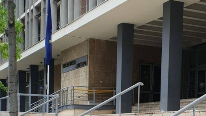 Θεσσαλονίκης: Αφέθηκε ελεύθερος αλλά με… όρους νεαρός άνδρας που κατηγορείται για βιασμό 18χρονης