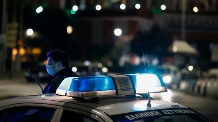 Θεσσαλονίκη: Συνελήφθη 21χρονος που πυροβόλησε δύο άνδρες και σκότωσε τον έναν μετά από καυγά