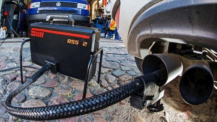 Κατά μέσο όρο 50% υψηλότερες είναι οι εκπομπές ρύπων των καινούριων αυτοκινήτων από όσο αναφέρουν οι αυτοκινητοβιομηχανίες