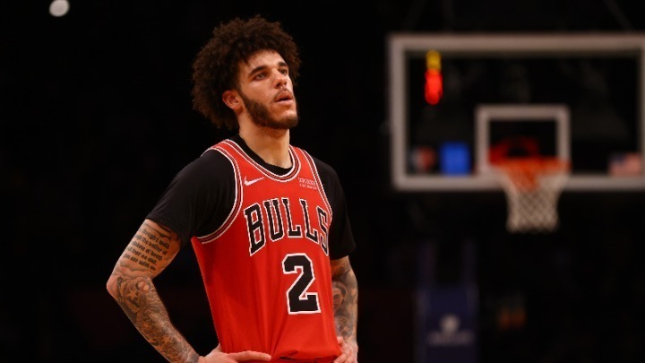 Λόνζο Μπολ: Σε αρθροσκόπηση ο αστέρας του NBA
