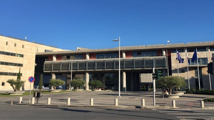 Θεσσαλονίκη: Συγκέντρωση κατά της ΟΠΠΙ έξω από το δημαρχείο