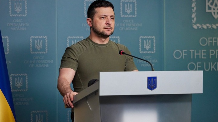 Σύμβουλος Ζελένσκι: Oι κάτοικοι της Κριμαίας να ετοιμάσουν καταφύγια για βομβαρδισμούς