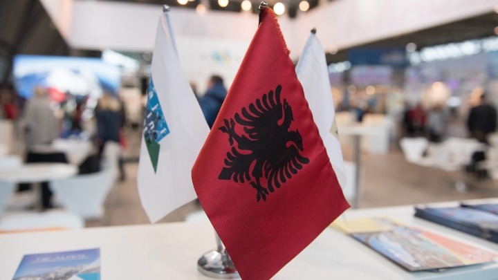 Τα Τίρανα διακόπτουν τις διπλωματικές σχέσεις με την Τεχεράνη
