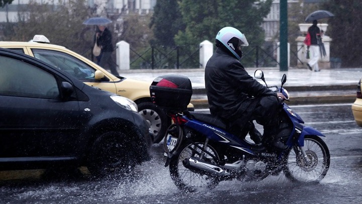 Που θα σημειωθούν καταιγίδες σήμερα Κυριακή του Πάσχα