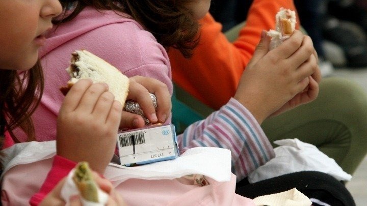 Διανομή σχολικών γευμάτων: Ξεκινά τη Δευτέρα