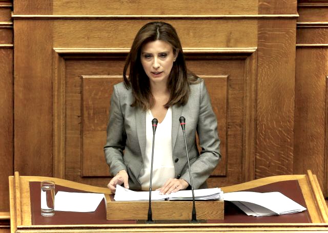 Νίνα Κασιμάτη: «Υπάρχει μία εσωτερική αντίσταση στο να αλλάξει δομικά ο ΣΥΡΙΖΑ»