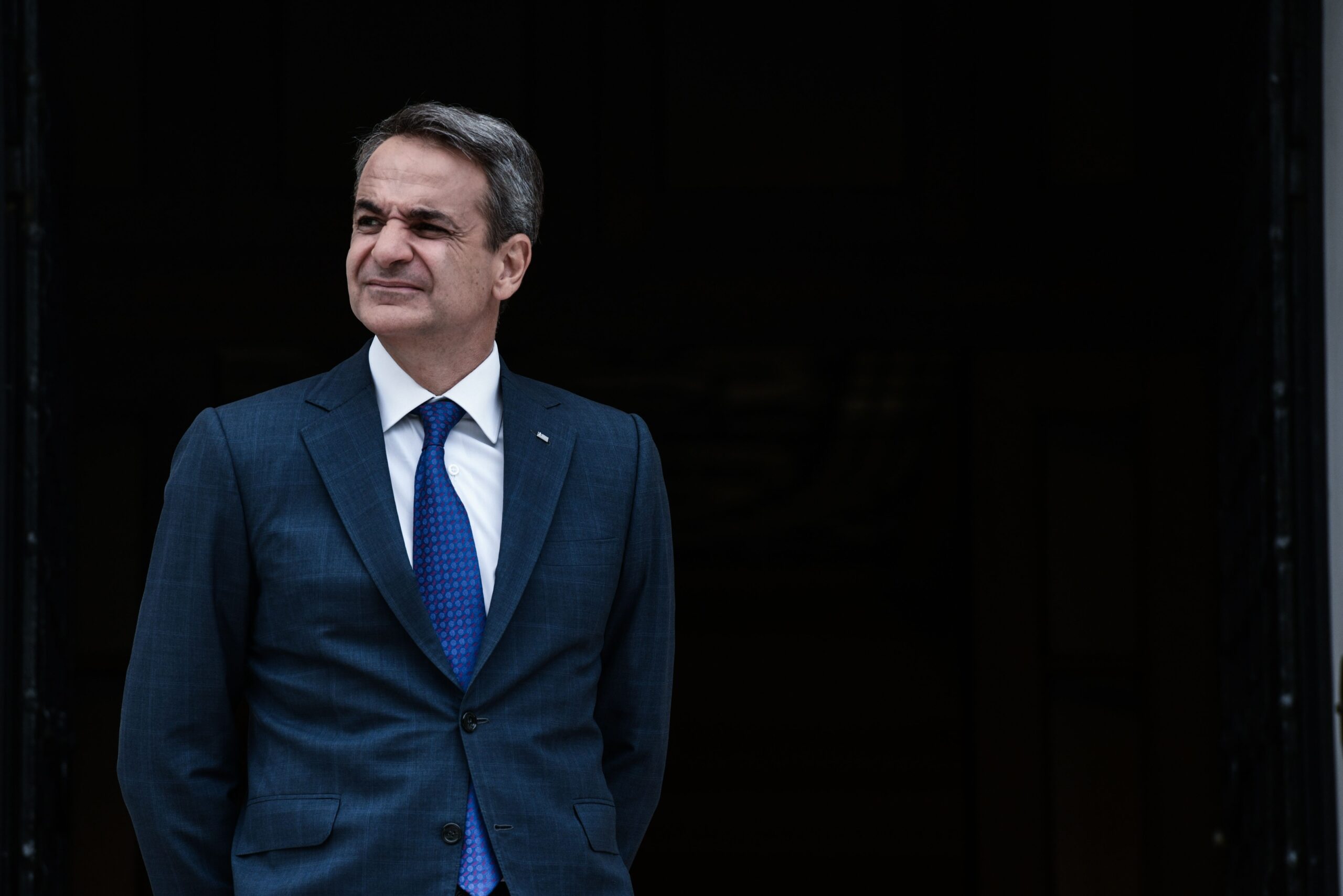 Ο Μητσοτάκης χάνει (και) τη μάχη των εντυπώσεων και η προσπάθεια ανύψωσης του «γαλάζιου» ηθικού…