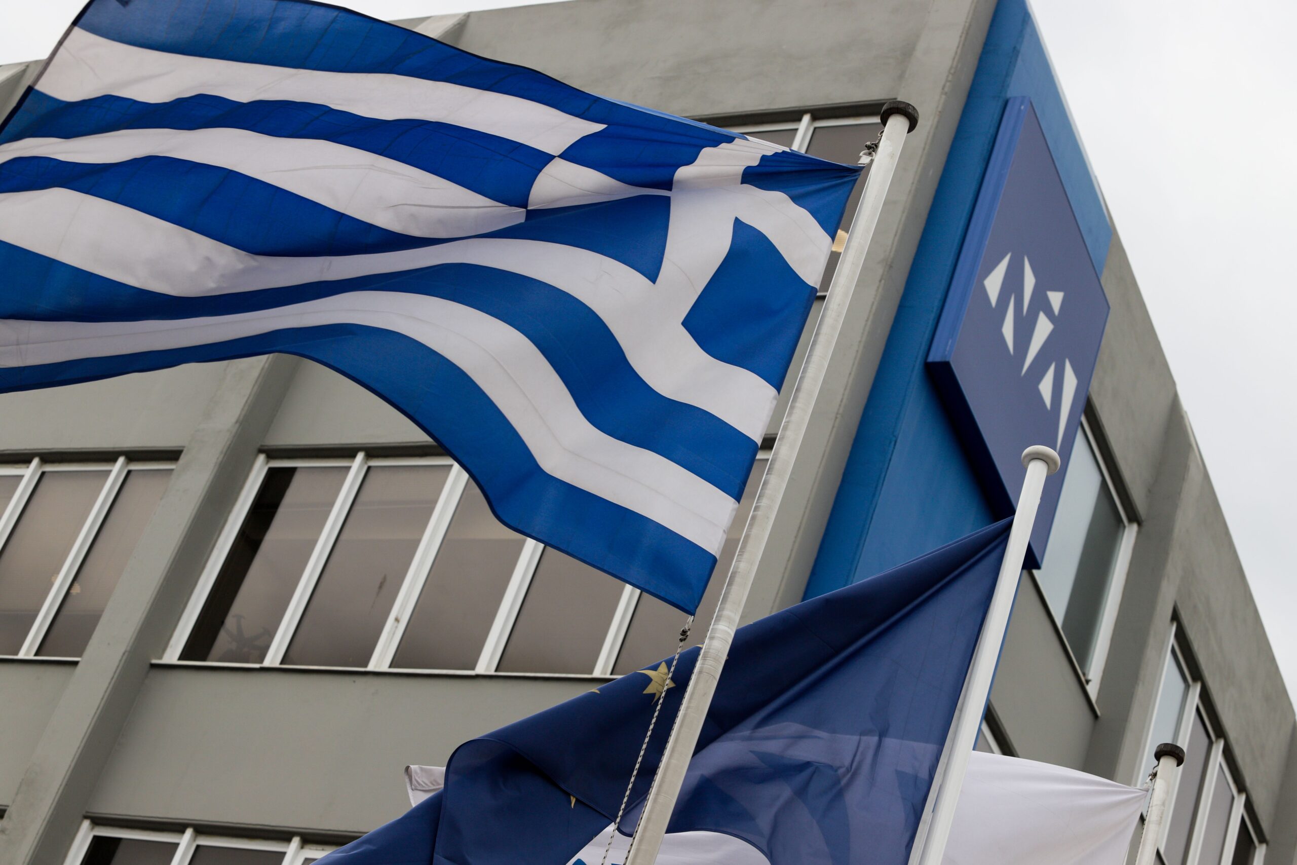 ΝΔ: Το βίντεο με τα fake news του ΣΥΡΙΖΑ για τους μετανάστες στον Έβρο – Αντί για συγγνώμη, ζητούν και τα ρέστα