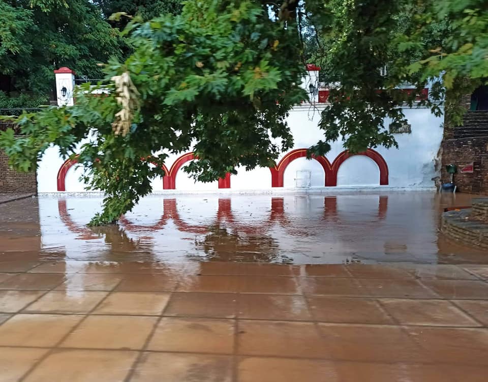 Χαλκιδική: “Οχυρώνεται” ο Πολύγυρος μετά τα έντονα πλημμυρικά φαινόμενα