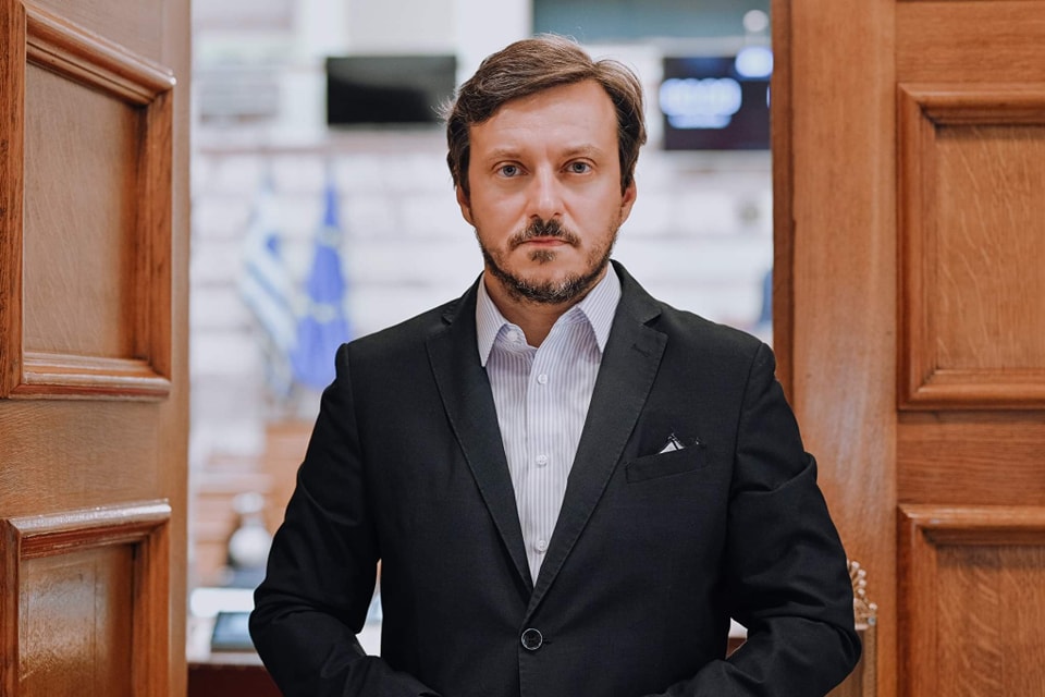 Απ. Πάνας: Μείωση του ΦΠΑ σε τρόφιμα βασικής ανάγκης και της φορολογίας στα καύσιμα
