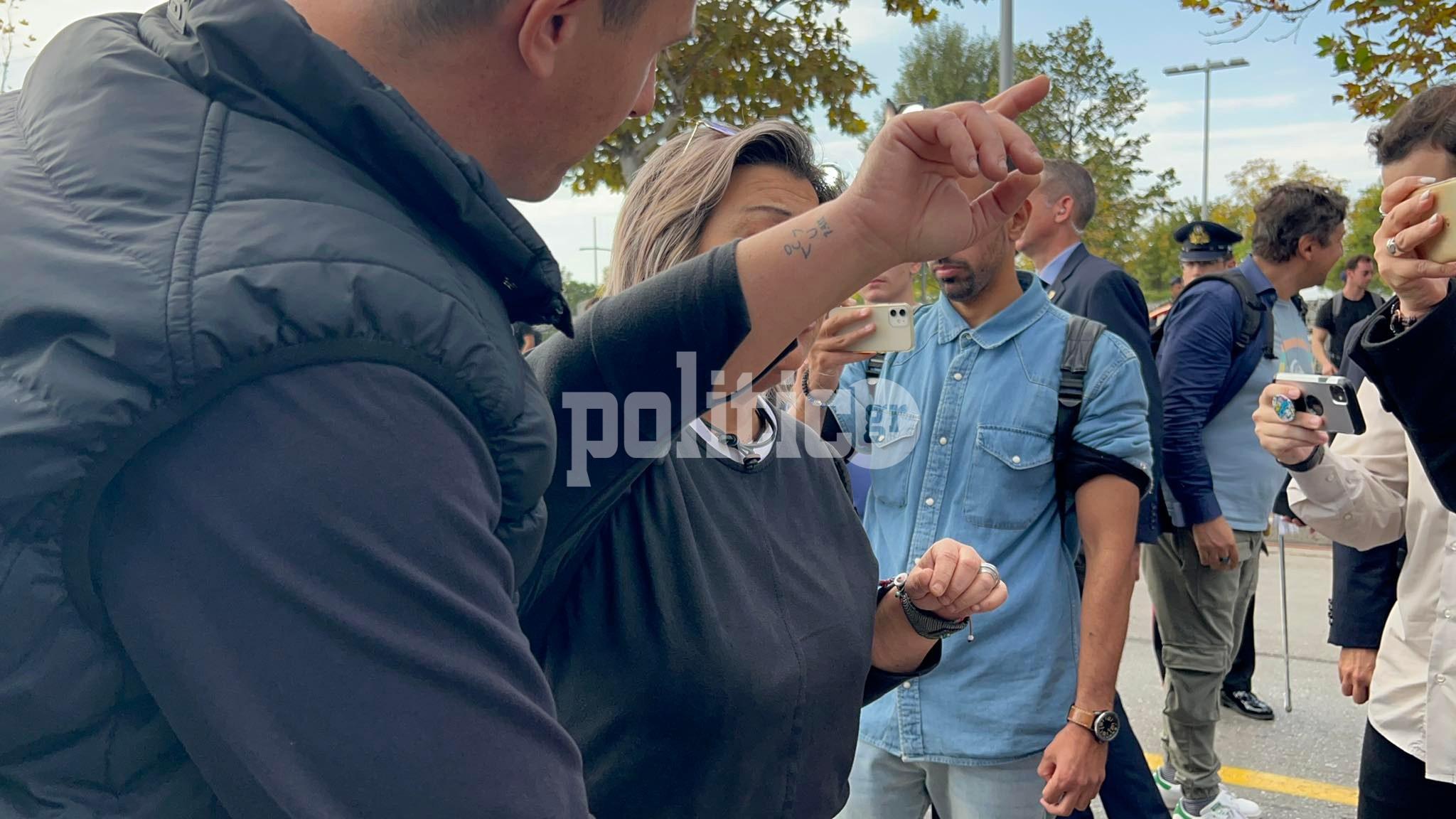 Θεσσαλονίκη: Ένταση με υγειονομικό σε αναστολή – «Μην μου ξαναβουλωσεις το στόμα»