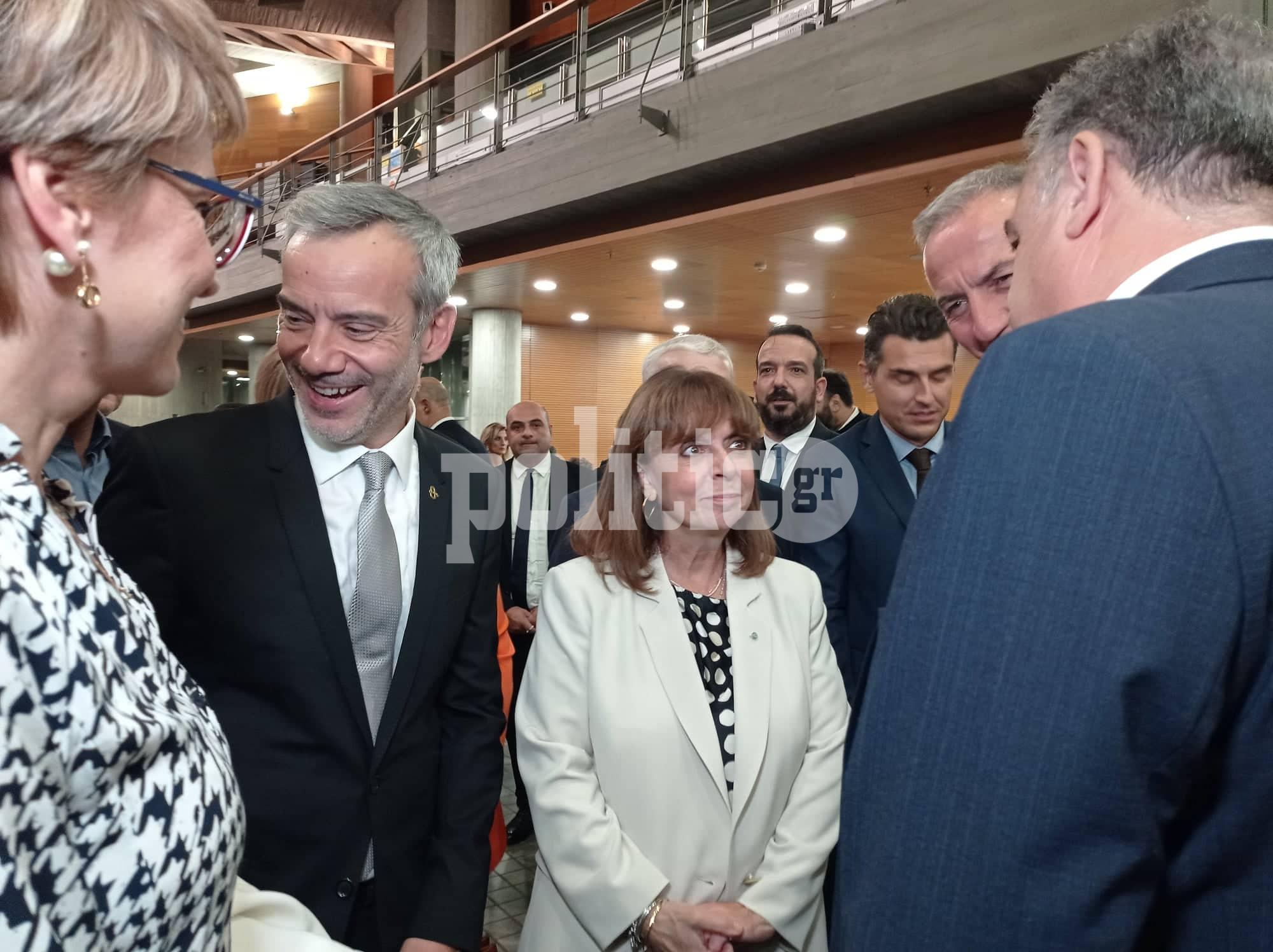 Θεσσαλονίκη: Η δεξίωση προς τιμήν της Κ. Σακελλαροπούλου – Το δώρο Ζέρβα στην Πρόεδρο της Δημοκρατίας