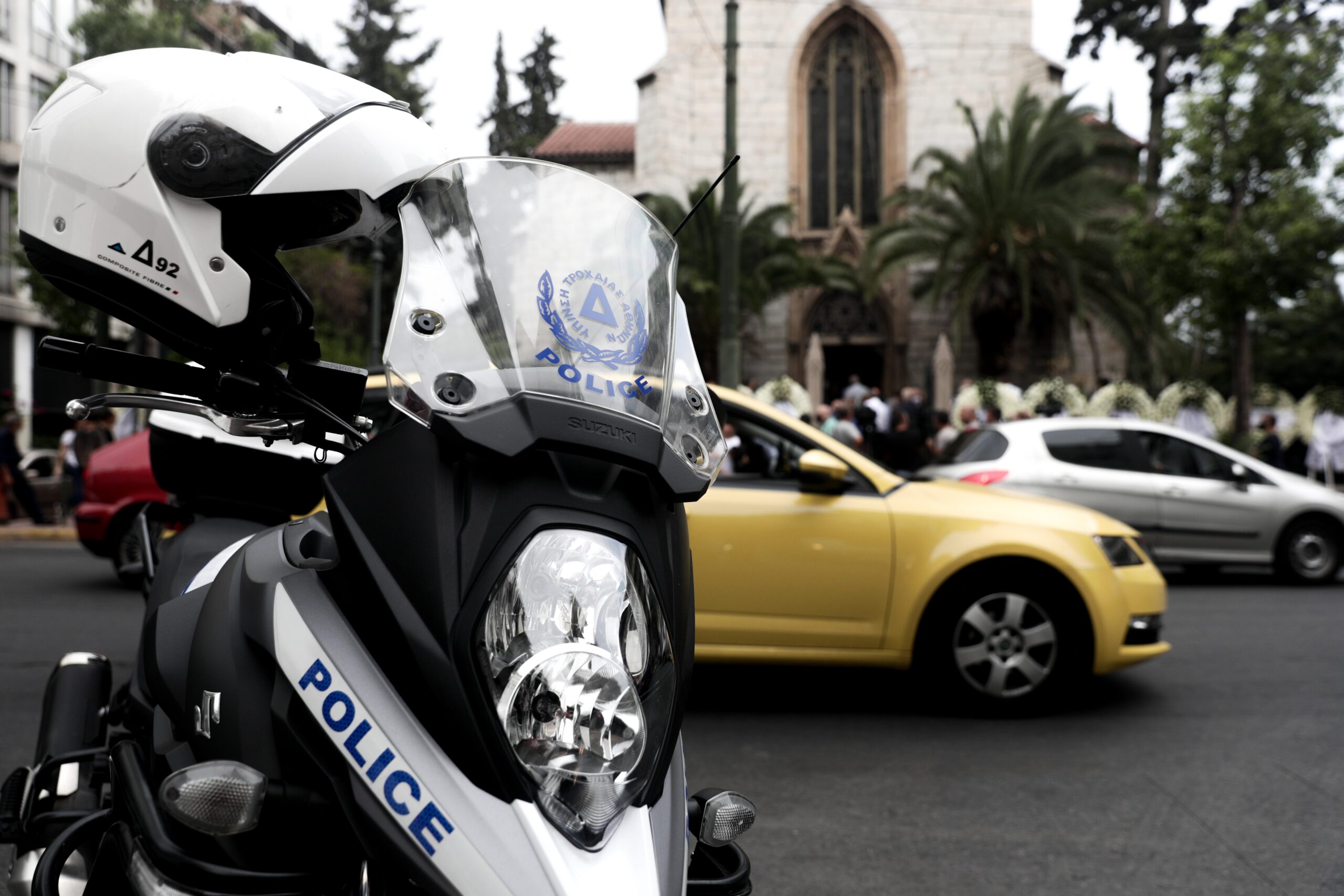 Σε διαθεσιμότητα οι δύο αστυνομικοί που κατηγορούνται για τον βιασμό της 19χρονης σε Α/Τ