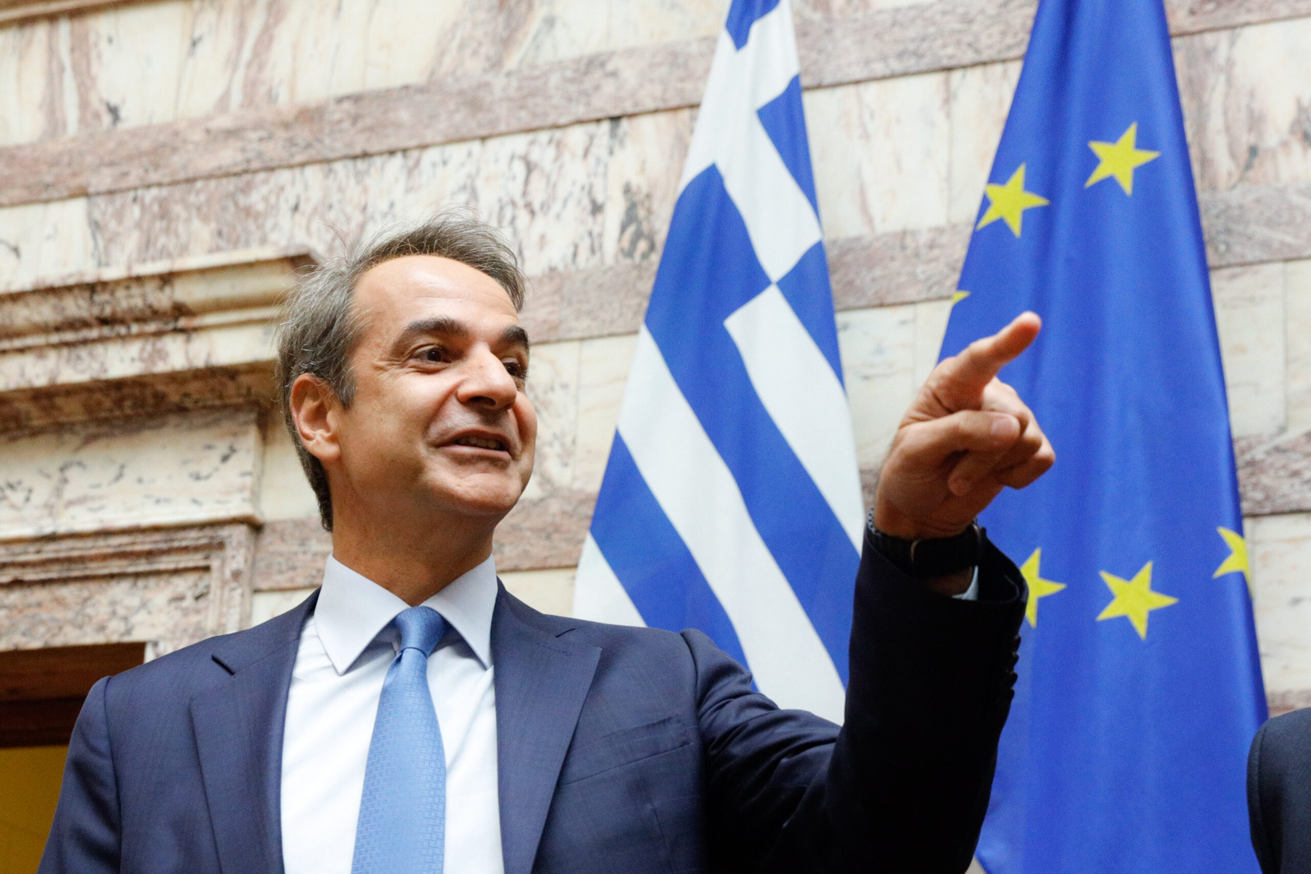 Στο «Σεμνά και Ταπεινά» του Κ. Καραμανλή στρέφεται ο Κ. Μητσοτάκης