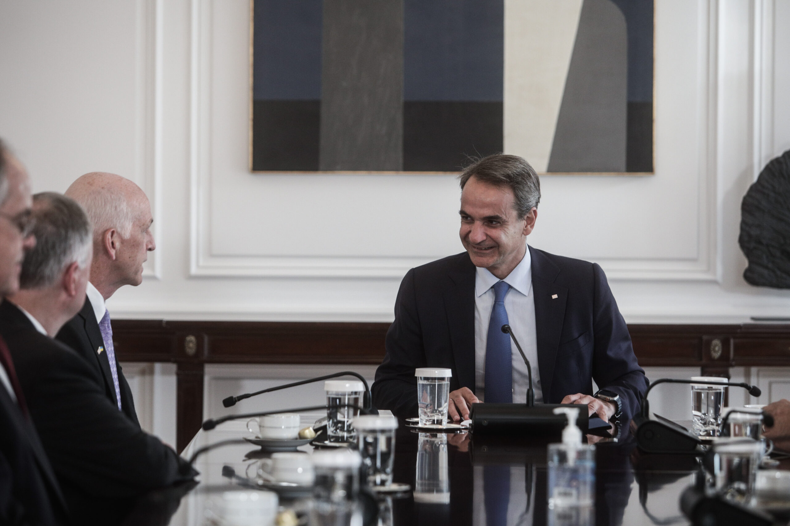 Συνάντηση Μητσοτάκη με βουλευτές των ΗΠΑ: «Η Ελλάδα δεν πρόκειται να δεχθεί παραβίαση της κυριαρχίας της»