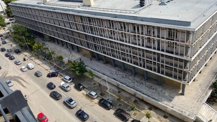 Θεσσαλονίκη: Συγκέντρωση εργαζομένων της  «Μαλαματίνα» στα Δικαστήρια