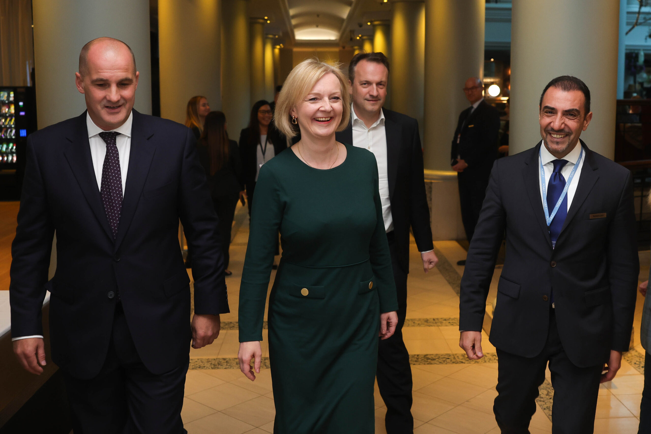Βρετανία: Οκτώ στους δέκα αποδοκιμάζουν την κυβέρνηση Τρας – Κακή η οικονομική πολιτική, λέει το 87%