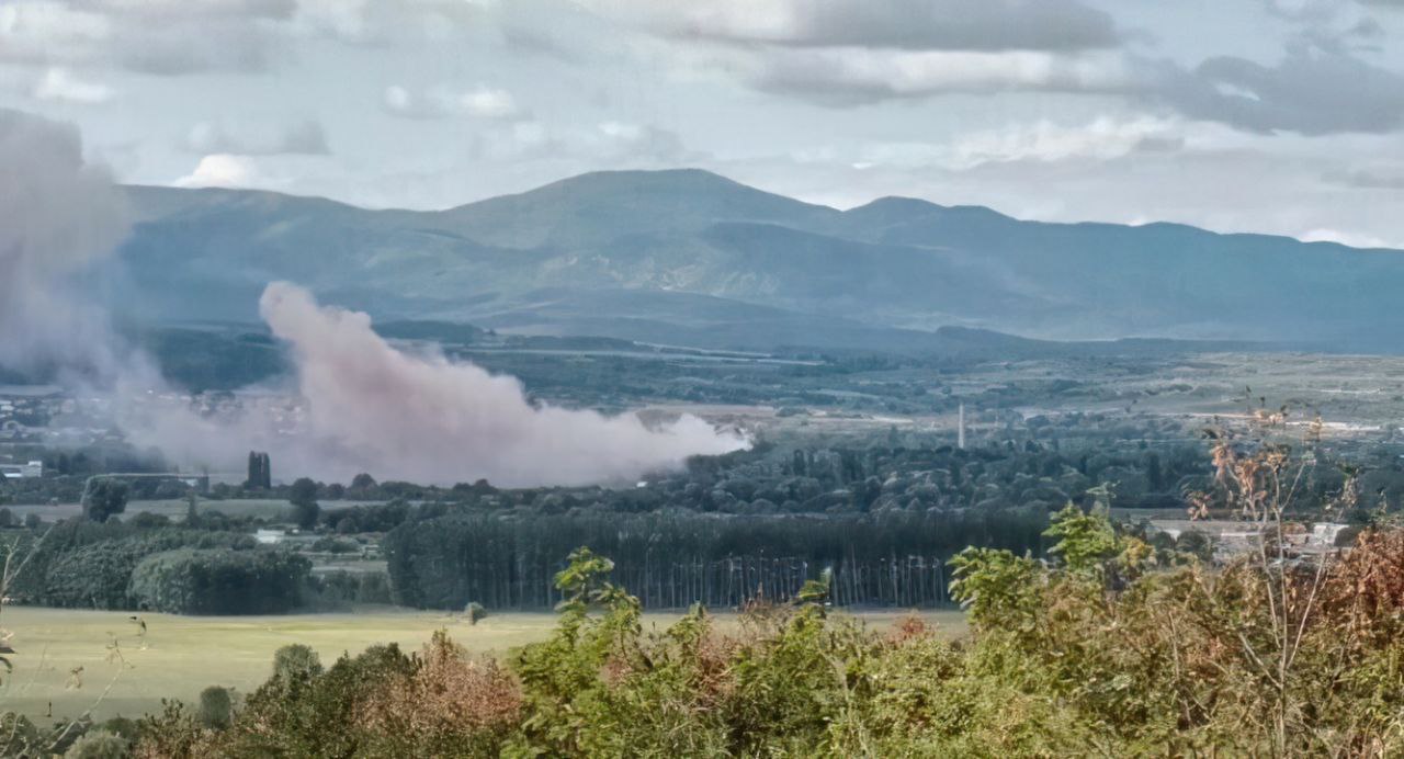 Ισχυρή έκρηξη σε εργοστάσιο πυρομαχικών της Βουλγαρίας – Ένας νεκρός και δύο αγνοούμενοι