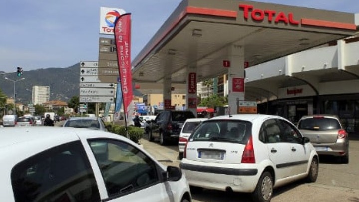 Καύσιμα: Αυτός είναι ο λόγος που ανεβαίνουν οι τιμές σε βενζίνη, πετρέλαιο