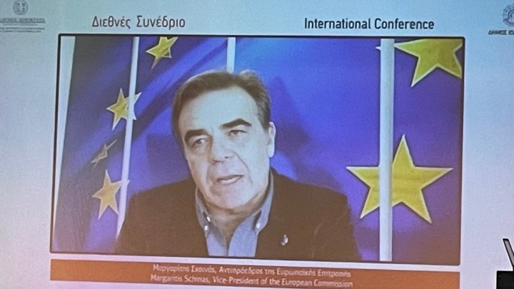 Μ. Σχοινάς: Σύγχρονη μάστιγα ο διαδικτυακός αντισημιτισμός – Οι τρεις πυλώνες δράσεων της ΕΕ
