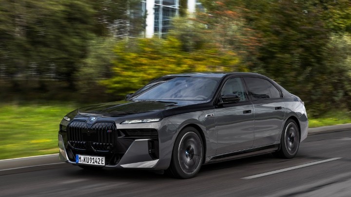 Νέο εξακύλινδρο εν σειρά κινητήρα diesel με προηγμένη ήπια υβριδική τεχνολογία 48V εξέλιξε η BMW