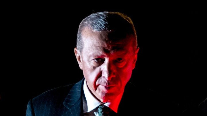 Νέο παραλήρημα Ερντογάν: Η Γαλλία στήριξε το Ισλαμικό Κράτος στη Συρία