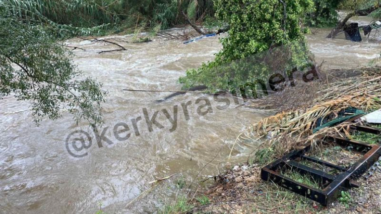 Κέρκυρα: Ισχυρή νεροποντή έπληξε το νησί – Κατολισθήσεις και πλημμύρες ακόμη και σε σχολεία