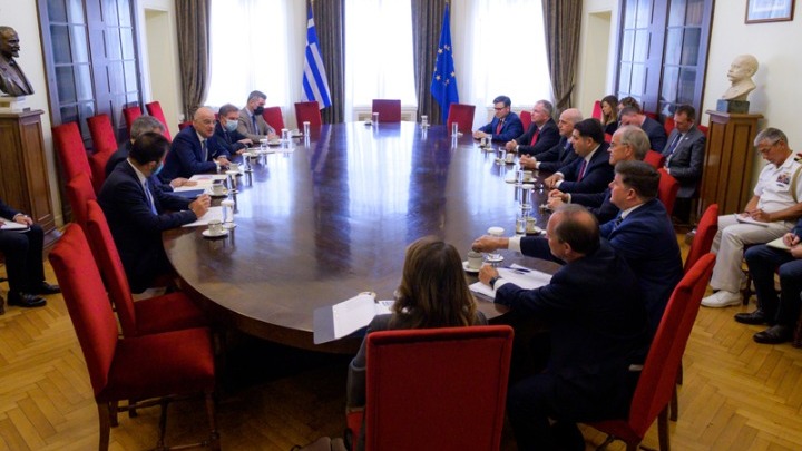 Ν. Δένδιας: Συνάντηση με αντιπροσωπεία της Επιτροπής Ενόπλων Δυνάμεων της Βουλής των Αντιπροσώπων των ΗΠΑ