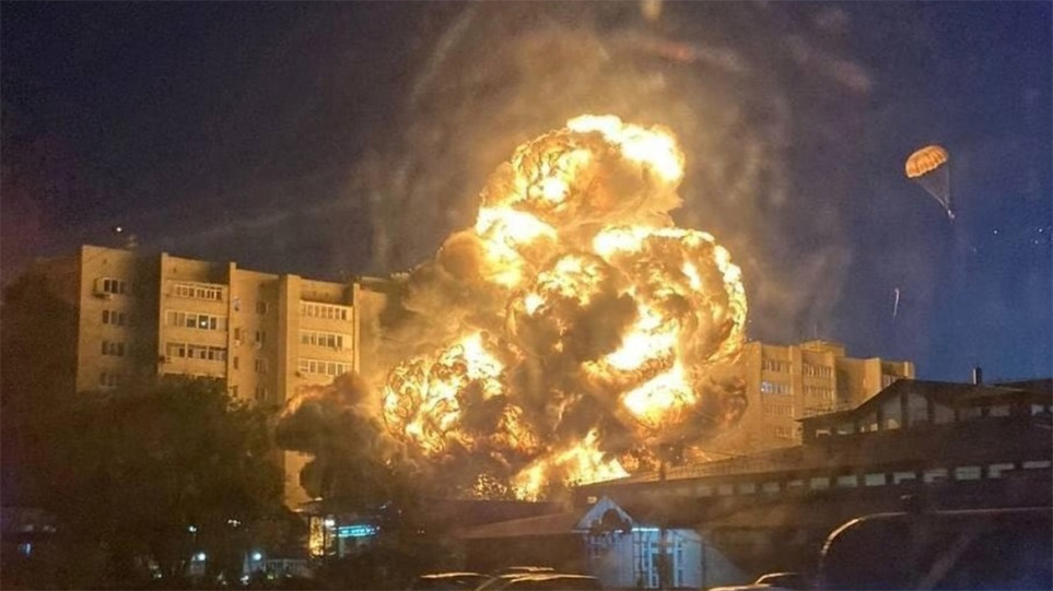Ρωσία: Νεκροί είναι οι δύο πιλότοι του μαχητικού αεροσκάφους Su-30 που κατέπεσε στη Σιβηρία